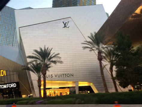 louis vuitton ak|louis vuitton las vegas nv.